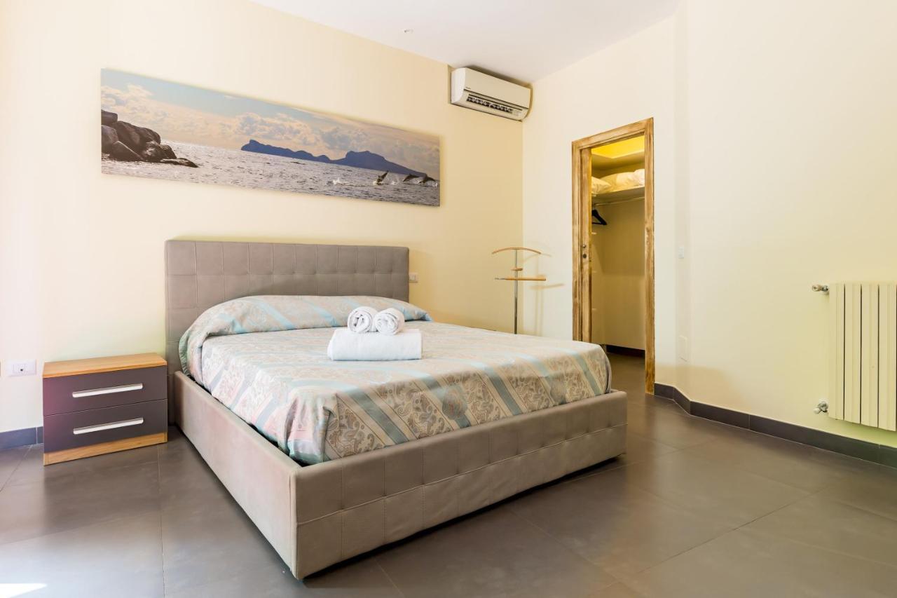 Villa Dolcevita With Parking By Napoliapartments Екстер'єр фото