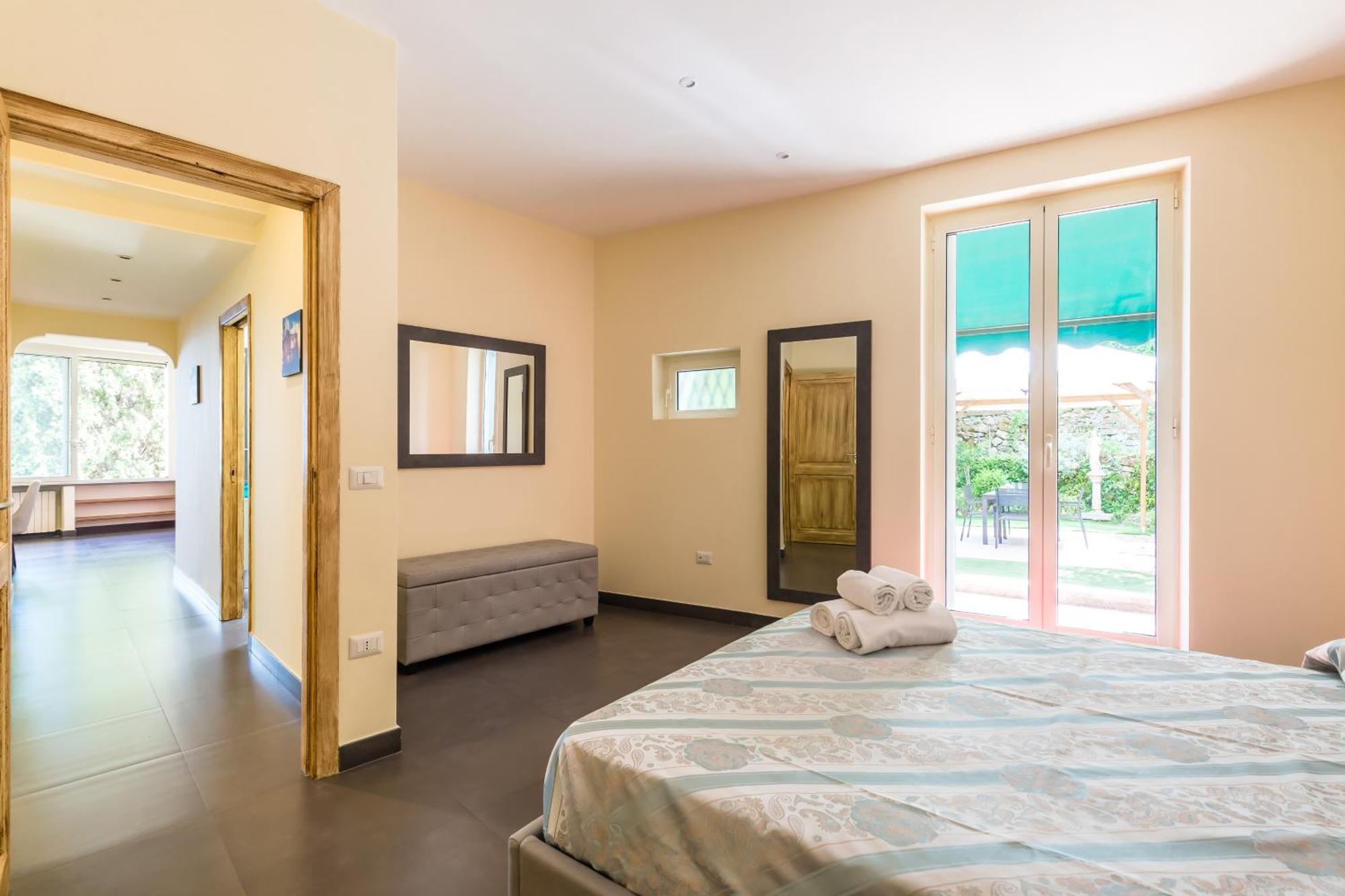 Villa Dolcevita With Parking By Napoliapartments Екстер'єр фото